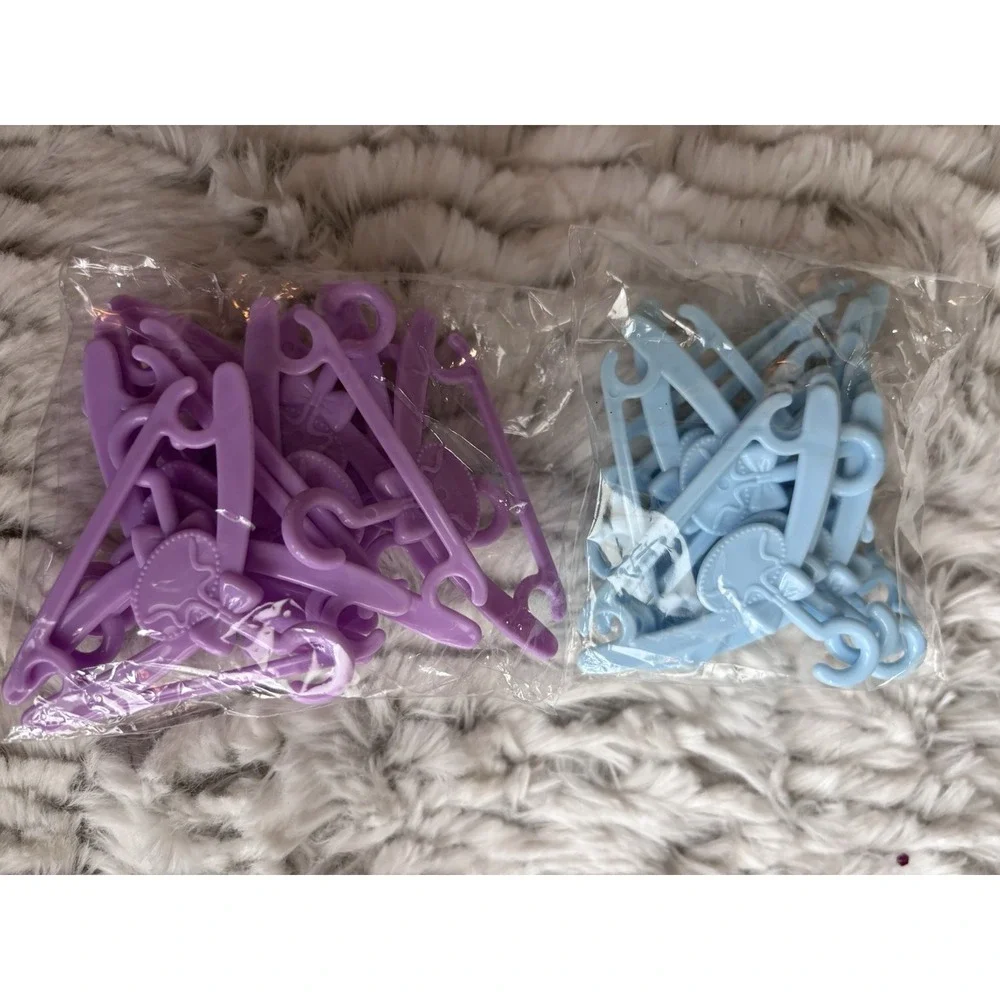 Two Brand New Packages Of‎ Barbie Doll Clothes Hangers, Doll, Purple Blue. 2968